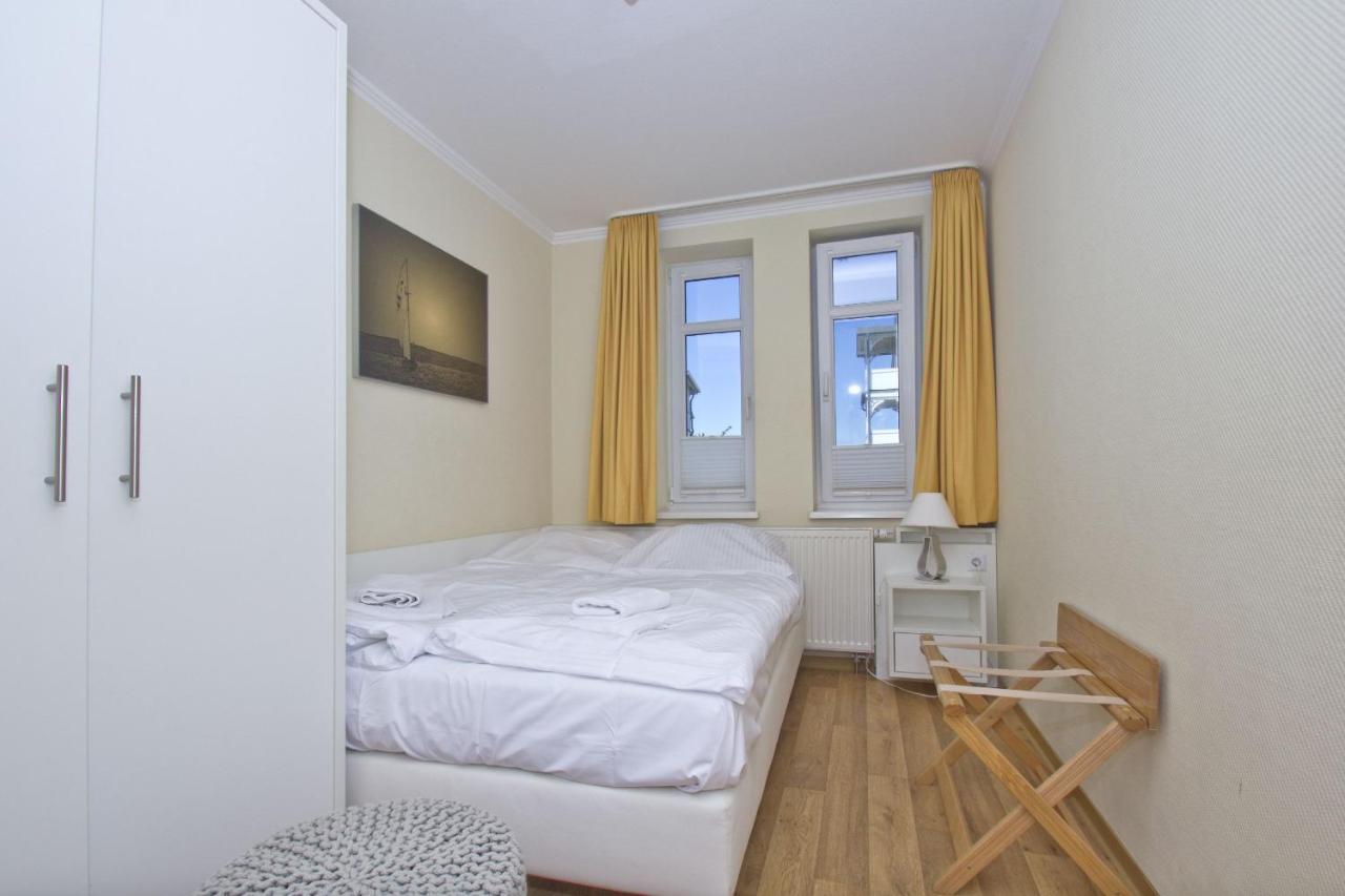 Mit Meerblick Und Balkon, Gratis Nutzung Vom Ahoi Erlebnisbad Und Sauna In Sellin - Meeresblick Fewo 24 Goehren  Exteriér fotografie